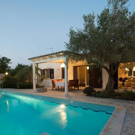 Silva - Isulatravel Villa Modica